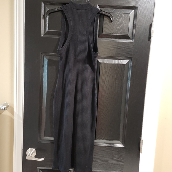 Forever 21 Black Ribbed Mock Neck Racerback Midi - Picture 2 of 7